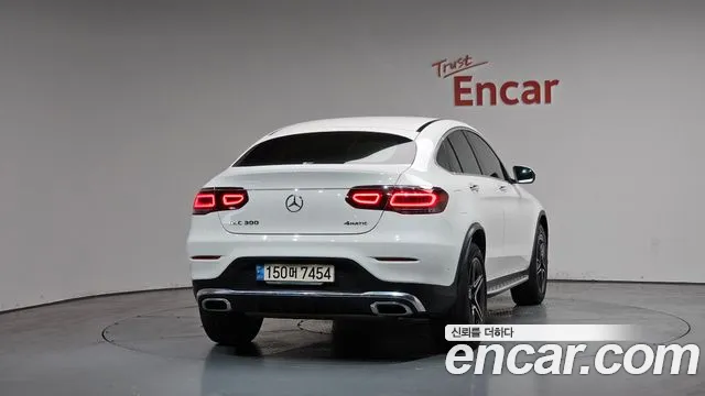 Mercedes-Benz GLC-Class 2023 — фото 3