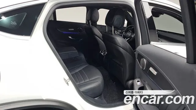 Mercedes-Benz GLC-Class 2023 — фото 16