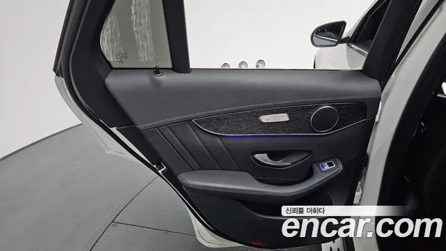 Mercedes-Benz GLC-Class 2023 — фото 14