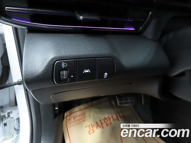 Hyundai AVANTE 2021 — фото 16