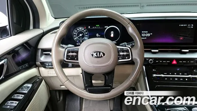 Kia Canival 2021 — фото 12