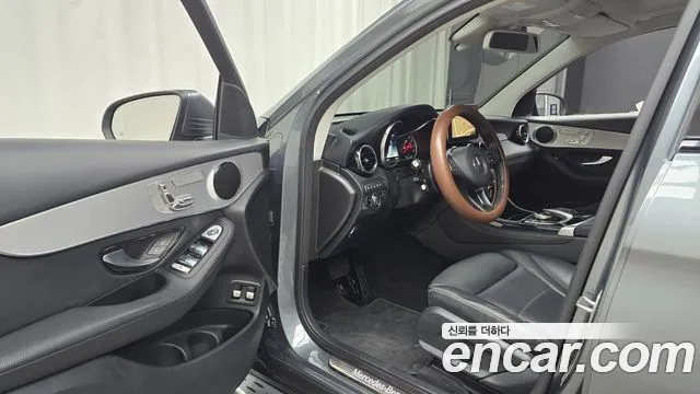 Mercedes-Benz GLC-Class 2019 — фото 13