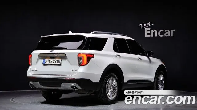 Ford Explorer 2023 — фото 2