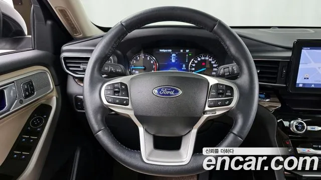 Ford Explorer 2023 — фото 19