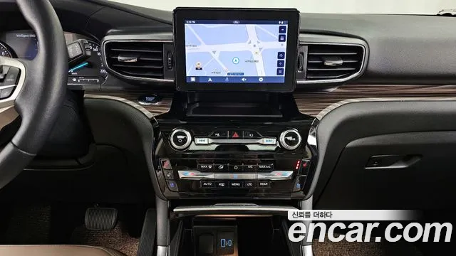 Ford Explorer 2023 — фото 20
