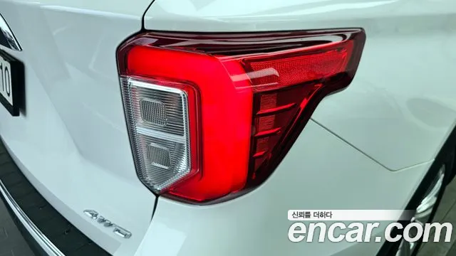 Ford Explorer 2023 — фото 9
