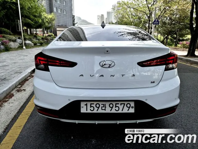 Hyundai AVANTE 2020 — фото 5