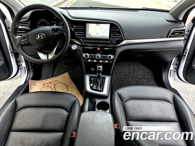 Hyundai AVANTE 2020 — фото 14
