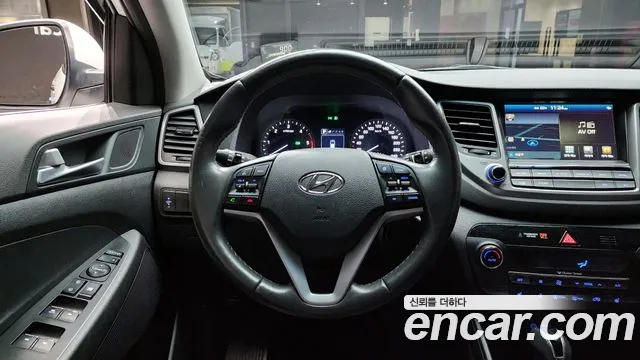 Hyundai Tucson 2017 — фото 13