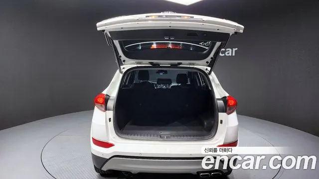 Hyundai Tucson 2017 — фото 20