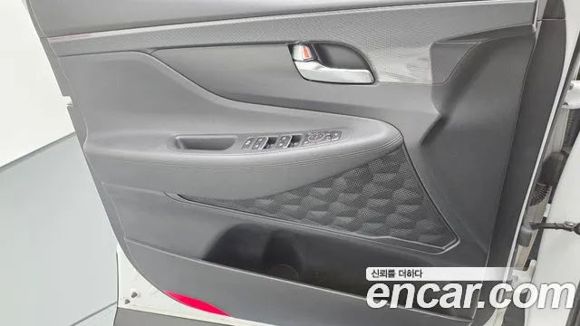 Hyundai Santafe 2023 — фото 14