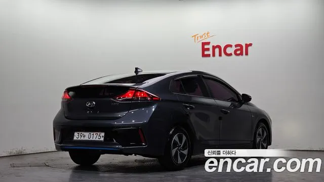 Hyundai Ioniq 2016 — фото 2