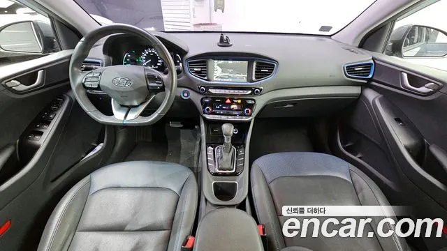 Hyundai Ioniq 2016 — фото 10