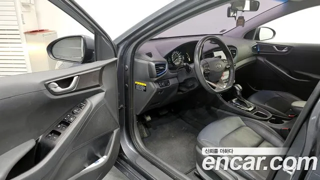Hyundai Ioniq 2016 — фото 13