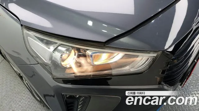Hyundai Ioniq 2016 — фото 8