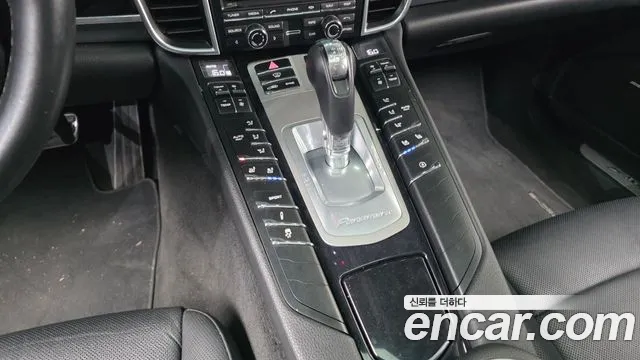 Porsche Panamera 2015 — фото 9