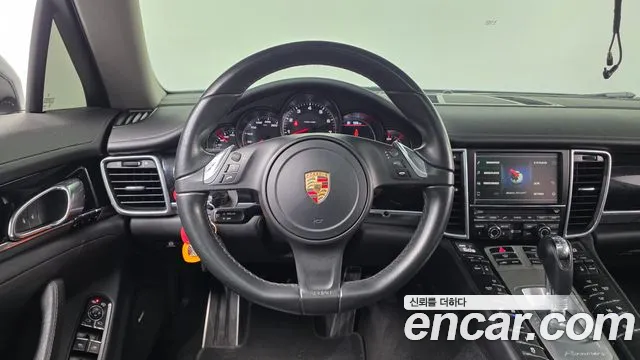 Porsche Panamera 2015 — фото 13