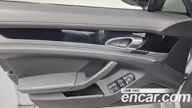 Porsche Panamera 2015 — фото 17