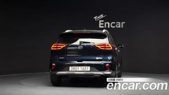 Kia Niro 2021 — фото 4