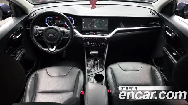 Kia Niro 2021 — фото 10