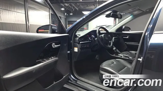 Kia Niro 2021 — фото 13