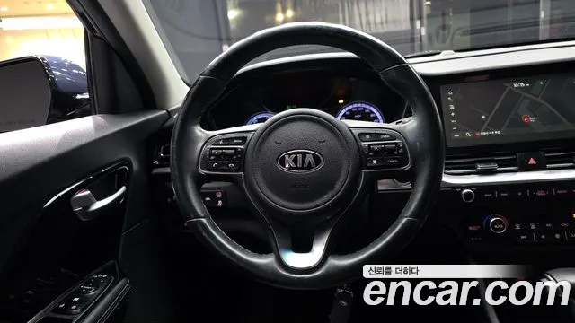 Kia Niro 2021 — фото 19