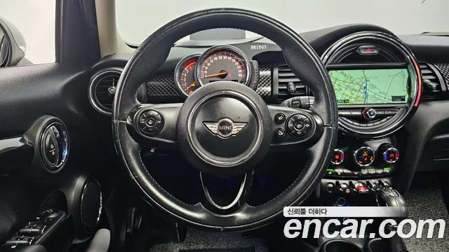 Mini Cooper 2016 — фото 13