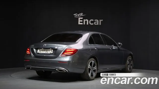 Mercedes-Benz E-Class 2017 — фото 2