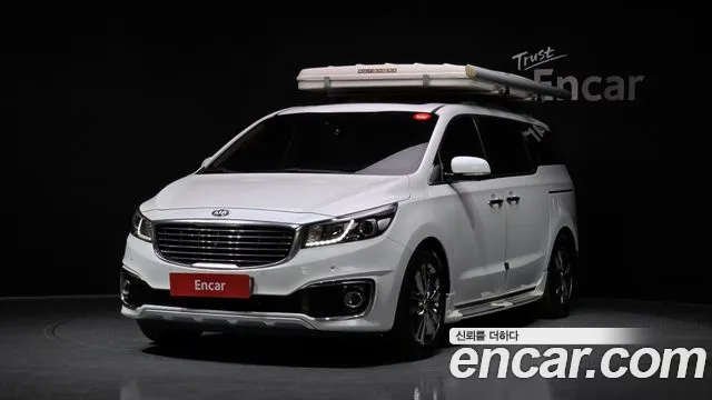 Kia Canival 2018 — фото 1
