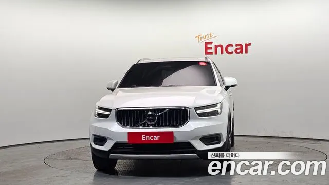 Volvo XC40 2020 — фото 3