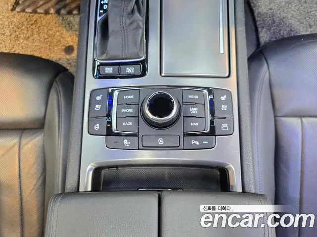Hyundai Genesis 2016 — фото 11