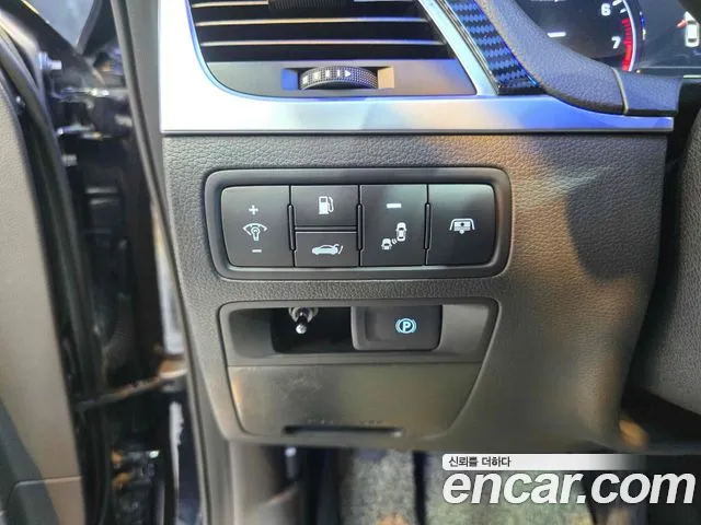 Hyundai Genesis 2016 — фото 15
