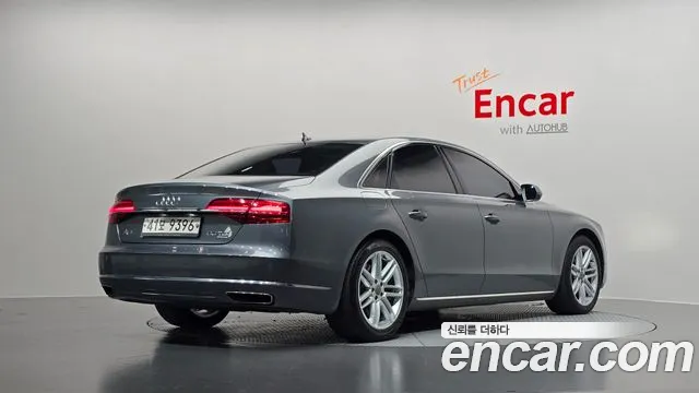 Audi A8 2015 — фото 2