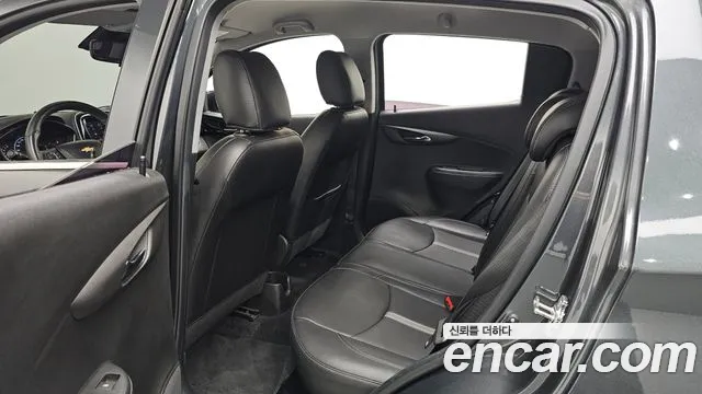 ChevroletGMDaewoo Spark 2021 — фото 16