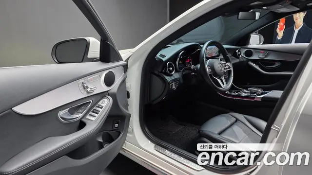 Mercedes-Benz C-Class 2020 — фото 13