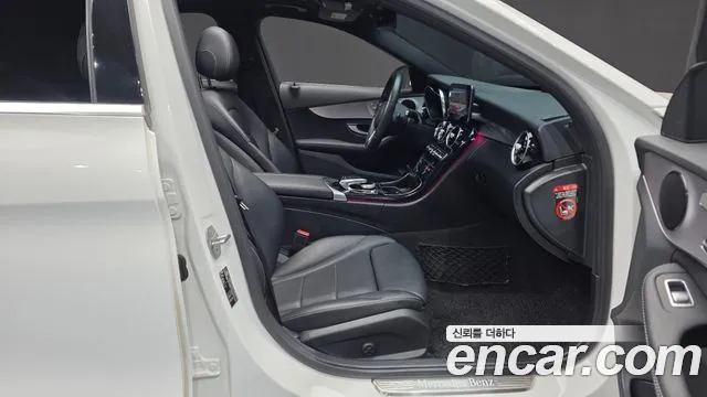 Mercedes-Benz C-Class 2020 — фото 17