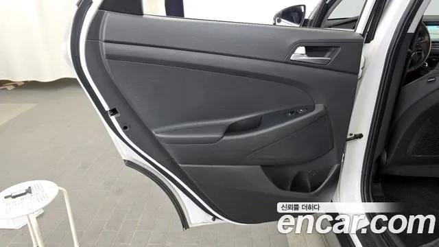 Hyundai Tucson 2017 — фото 15