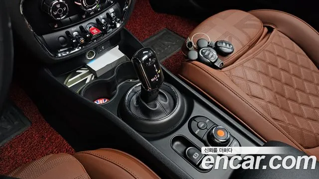 Mini Clubman 2021 — фото 11