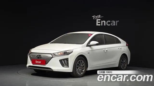 Hyundai Ioniq 2020 — фото 1