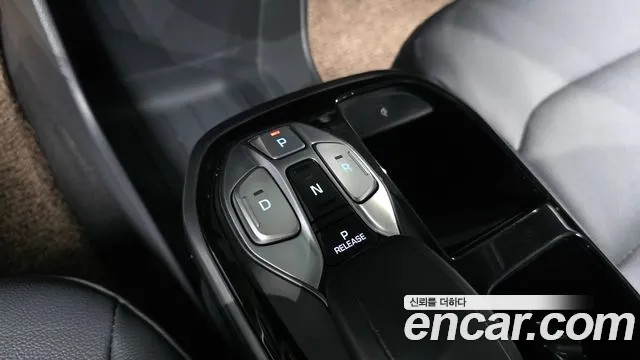 Hyundai Ioniq 2020 — фото 12