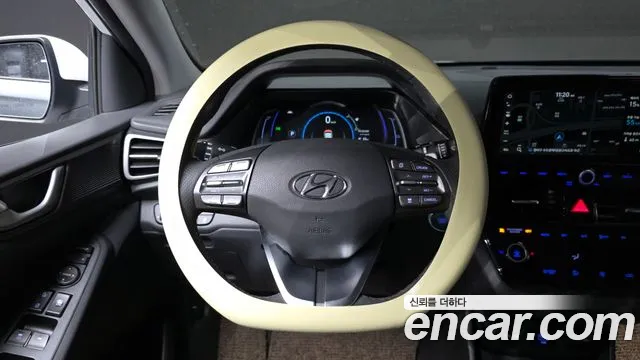 Hyundai Ioniq 2020 — фото 19
