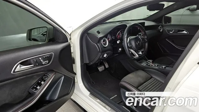 Mercedes-Benz A-Class 2016 — фото 10