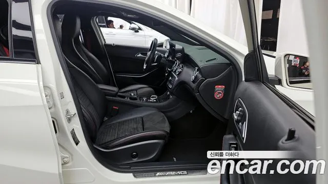 Mercedes-Benz A-Class 2016 — фото 11