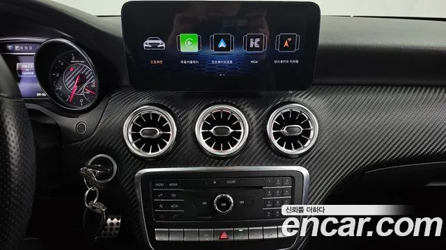 Mercedes-Benz A-Class 2016 — фото 14