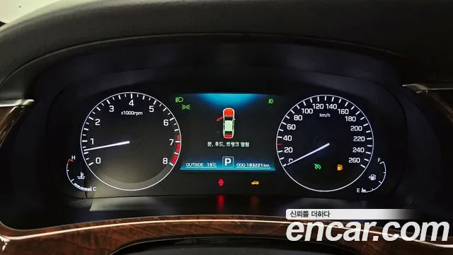 Hyundai Equus 2015 — фото 8