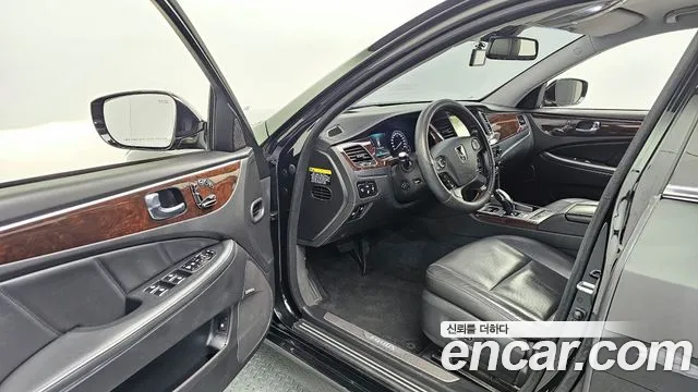 Hyundai Equus 2015 — фото 10