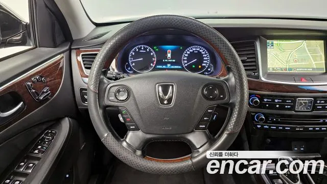 Hyundai Equus 2015 — фото 13