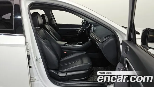 Hyundai Sonata 2020 — фото 17