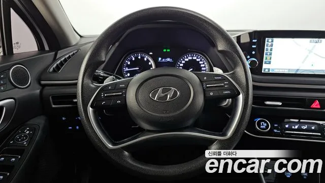 Hyundai Sonata 2020 — фото 19