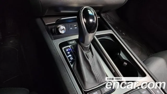 Hyundai Genesis 2015 — фото 12
